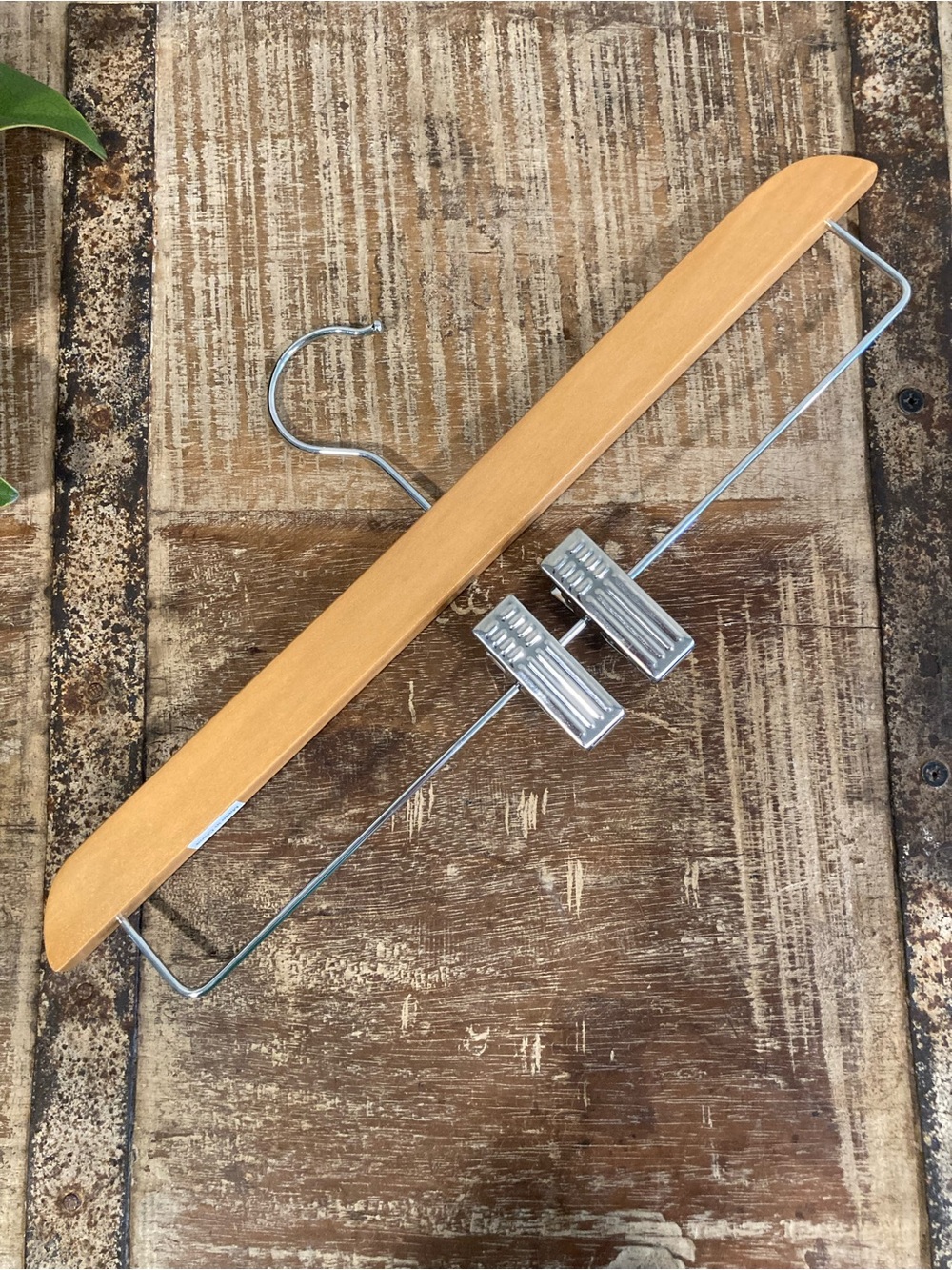 10 Pants Hangers Wood and Metal With Clips - Picture 6 of 11